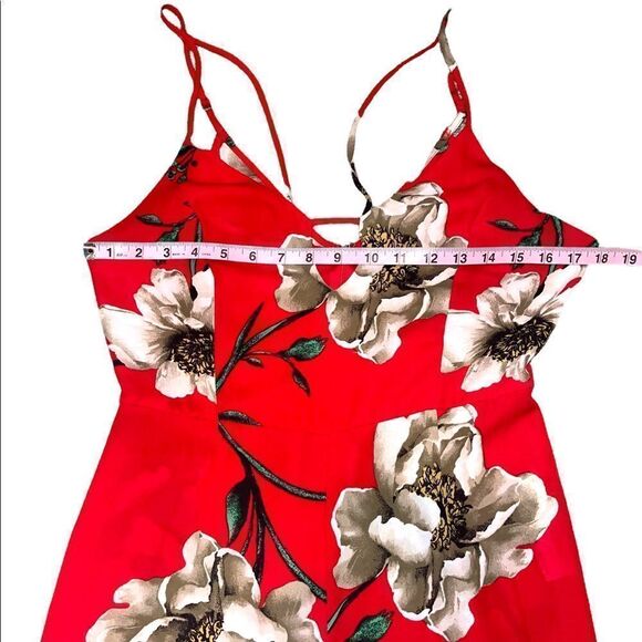 Forever 21 Magnolia Print Red Strappy Wide Leg Jumpsuit Size Medium - Picture 6 of 14